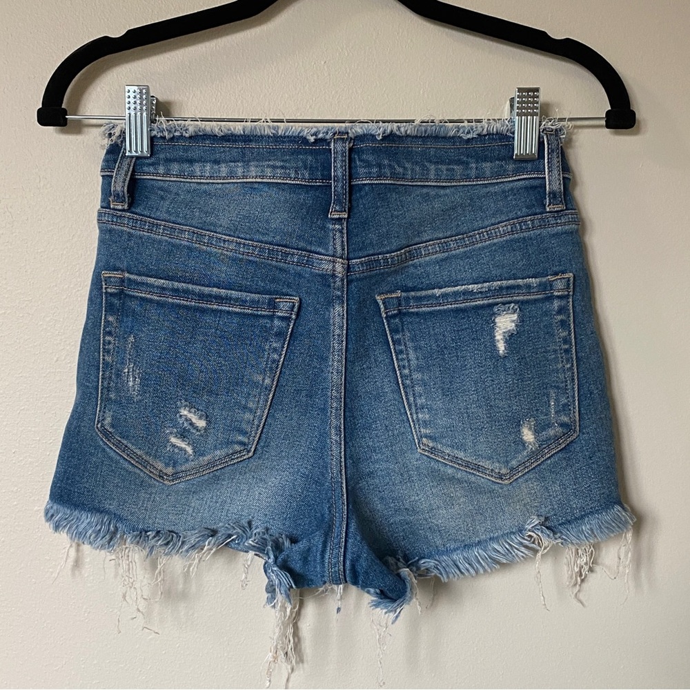 Sale! Closet Clean Out! Vervet Distressed Shorts - XS